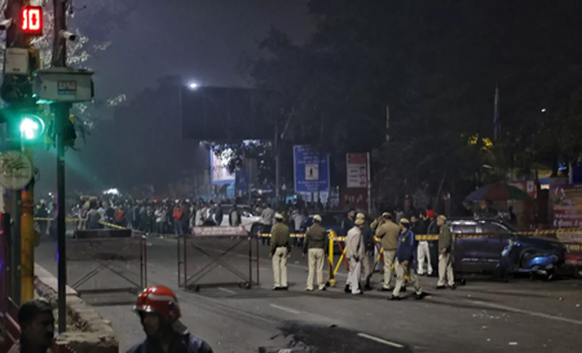 दिल्ली धमाके पर नेताओं की प्रतिक्रिया, घटना पर जताया दुख