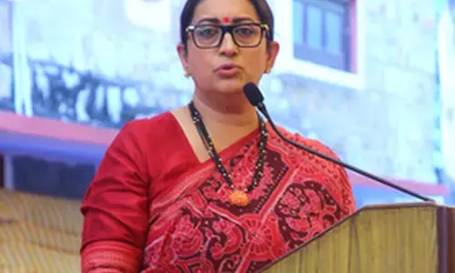 बिहार चुनाव : स्मृति ईरानी ने की वोटिंग की अपील, एनडीए की जीत का भरोसा