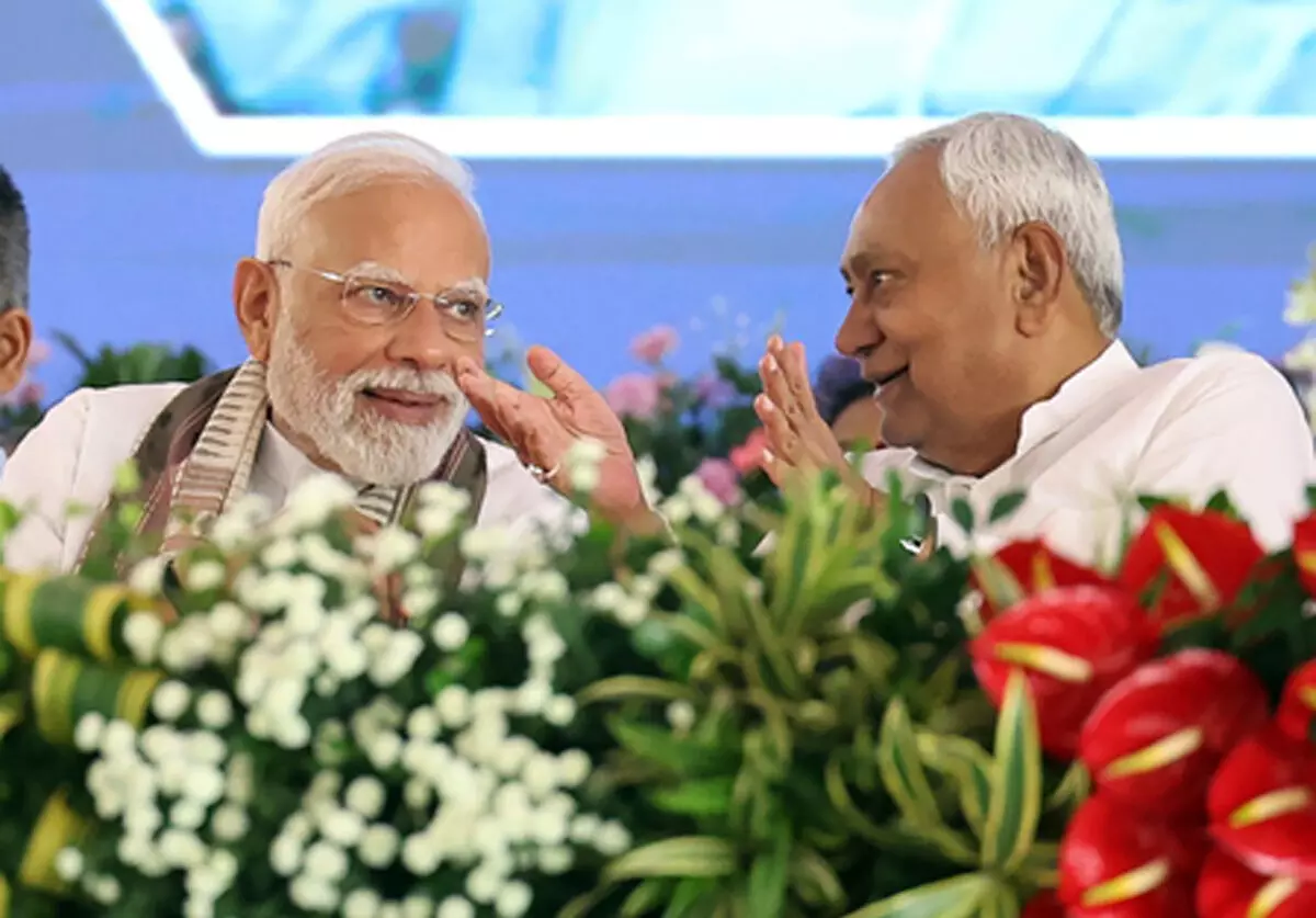 बिहार चुनाव : दूसरे चरण की वोटिंग जारी, पीएम मोदी और नीतीश कुमार ने की मतदान की अपील बिहार चुनाव : दूसरे चरण की वोटिंग जारी, पीएम मोदी और नीतीश कुमार ने की मतदान की अपील