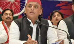 एग्जिट पोल में सिर्फ भूमिका बना रहे हैं, ताकि ये लोग बेईमानी कर सकें : अखिलेश यादव