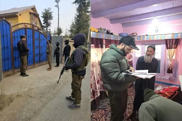 जम्मू-कश्मीर : सोपोर में आतंकवाद के खिलाफ तलाशी अभियान, सुरक्षाबलों ने जेईआई से जुड़े व्यक्तियों और परिसरों पर मारे छापे जम्मू-कश्मीर : सोपोर में आतंकवाद के खिलाफ तलाशी अभियान, सुरक्षाबलों ने जेईआई से जुड़े व्यक्तियों और परिसरों पर मारे छापे