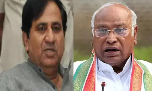 बिहार चुनाव के बाद कांग्रेस को झटका, डॉ. शकील अहमद ने पार्टी छोड़ी