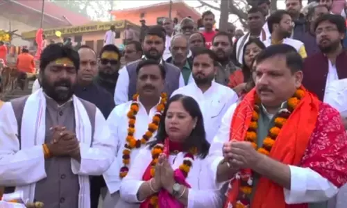 सरयू तट से संजय सिंह ने भरी हुंकार, बोले– अब मिलेगा रोजगार और सामाजिक न्याय सरयू तट से संजय सिंह ने भरी हुंकार, बोले– अब मिलेगा रोजगार और सामाजिक न्याय