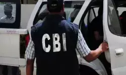 झारखंड: सरायकेला डाकघर में सीबीआई ने पोस्टल इंस्पेक्टर और असिस्टेंट को घूस लेते रंगेहाथ गिरफ्तार किया