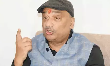 राजद नेता ने चुनाव आयोग और प्रशासन को दी खुली चुनौती, कहा-ईमानदारी से मतगणना कराइए, किसी के गाइडेड मिसाइल मत बनिए राजद नेता ने चुनाव आयोग और प्रशासन को दी खुली चुनौती, कहा-ईमानदारी से मतगणना कराइए, किसी के गाइडेड मिसाइल मत बनिए