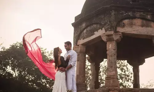 कुतुब मीनार पर पूजा बनर्जी ने कराया था प्री-वेडिंग फोटोशूट, 9 साल बाद बताई जगह चुनने की असल वजह कुतुब मीनार पर पूजा बनर्जी ने कराया था प्री-वेडिंग फोटोशूट, 9 साल बाद बताई जगह चुनने की असल वजह