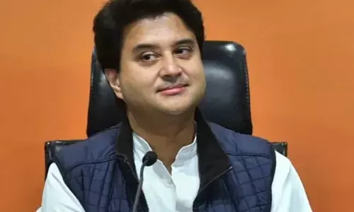 अशोक नगर के तुलसी सरोवर में लगेगी 108 फुट की अष्टधातु की हनुमान जी की प्रतिमा: सिंधिया अशोक नगर के तुलसी सरोवर में लगेगी 108 फुट की अष्टधातु की हनुमान जी की प्रतिमा: सिंधिया