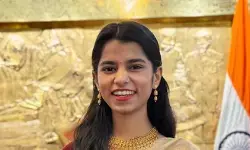 बिहार चुनाव में मैथिली ठाकुर की ऐतिहासिक जीत, 25 साल में बनीं विधायक