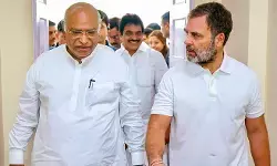 बिहार चुनावी नतीजों पर राहुल-खड़गे का बयान- लोकतंत्र को बचाने का संघर्ष जारी रखेंगे बिहार चुनावी नतीजों पर राहुल-खड़गे का बयान- लोकतंत्र को बचाने का संघर्ष जारी रखेंगे