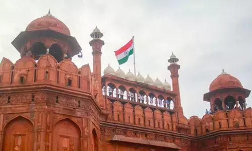 लाल किला 15 नवंबर तक बंद, कार ब्लास्ट के बाद एएसआई का बड़ा फैसला लाल किला 15 नवंबर तक बंद, कार ब्लास्ट के बाद एएसआई का बड़ा फैसला