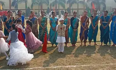 तक्षशिला पब्लिक स्कूल में धूमधाम से मनाया गया बाल दिवस तक्षशिला पब्लिक स्कूल में धूमधाम से मनाया गया बाल दिवस