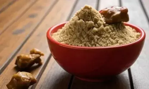 हींग : भारतीय रसोई की शान, जानें क्यों है सेहत के लिए भी फायदेमंद हींग : भारतीय रसोई की शान, जानें क्यों है सेहत के लिए भी फायदेमंद