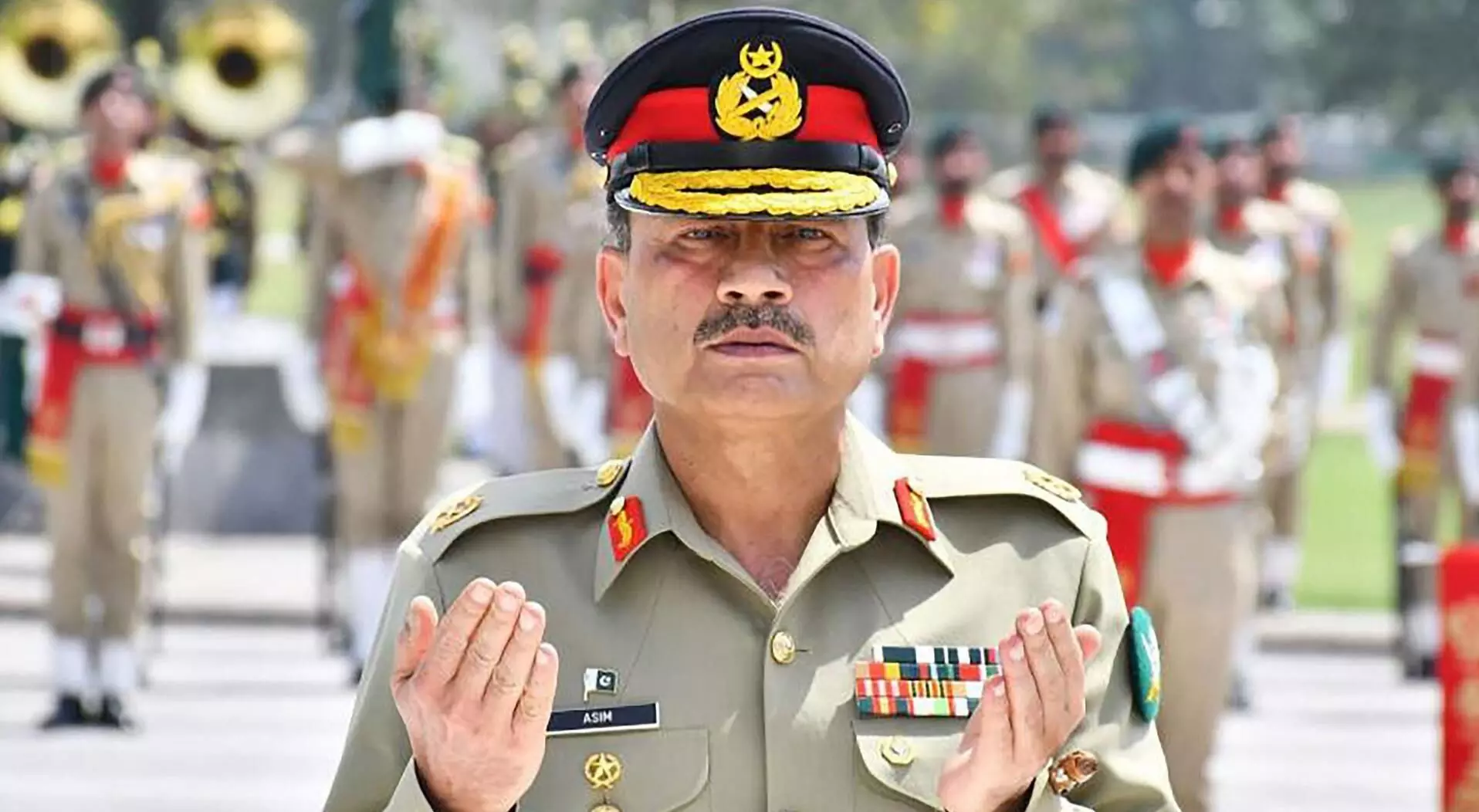 आसिम मुनीर कैसे बने पाकिस्तान में सबसे ताकतवर आसिम मुनीर कैसे बने पाकिस्तान में सबसे ताकतवर