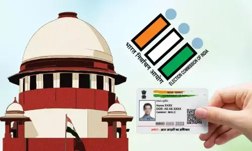 चुनाव आयोग का हलफनामा : आधार सिर्फ पहचान के लिए, नागरिकता का प्रमाण नहीं