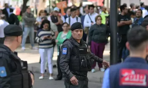 मेक्सिको सिटी में सरकार के खिलाफ जेन-जी का विरोध प्रदर्शन, अपराध, भ्रष्टाचार और दंड से मुक्ति को लेकर सड़को पर उतरे युवा