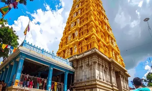 चामुंडेश्वरी मंदिर: महिषासुर का वध कर पहाड़ियों पर विराजी थीं मां