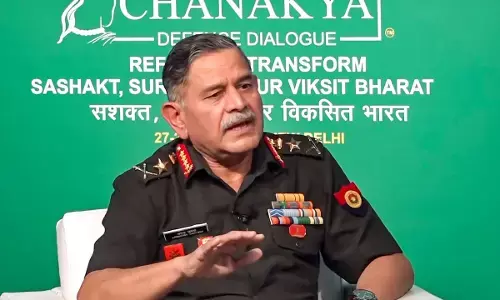 सेना प्रमुख उपेंद्र द्विवेदी ने पाकिस्तान को दी चेतावनी, बातचीत और आतंकवाद एक साथ नहीं चल सकते, ‘बैरंग चिट्ठी’ आई तो उसका भी जवाब देंगे