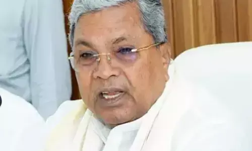 कर्नाटक के मुख्यमंत्री सिद्धारमैया ने पीएम मोदी को लिखा पत्र, रायचूर में एम्स स्थापित करने की मांग कर्नाटक के मुख्यमंत्री सिद्धारमैया ने पीएम मोदी को लिखा पत्र, रायचूर में एम्स स्थापित करने की मांग