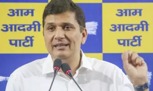 बुक्ड प्रॉपर्टी को बिजली कनेक्शन देने के मामले में आप ने सरकार को घेरा