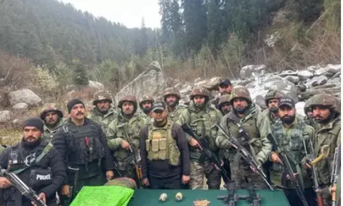 जम्मू-कश्मीर: हंदवाड़ा में सुरक्षा बलों ने आतंकी साजिश का किया भंडाफोड़, गोला-बारूद बरामद