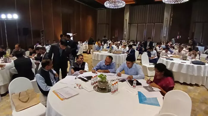 पश्चिम बंगाल में ईवीएम और वीवीपीएटी की एफएलसी वर्कशॉप आयोजित, मशीनों के बारे में दी गई जानकारी पश्चिम बंगाल में ईवीएम और वीवीपीएटी की एफएलसी वर्कशॉप आयोजित, मशीनों के बारे में दी गई जानकारी