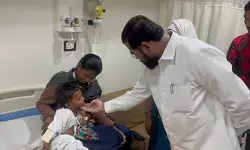मौत के मुंह से लौटा दो साल का हमदान, एकनाथ शिंदे ने अस्पताल जाकर की मुलाकात मौत के मुंह से लौटा दो साल का हमदान, एकनाथ शिंदे ने अस्पताल जाकर की मुलाकात