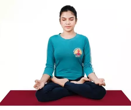 कुछ मिनटों की गहरी सांस से भागेगा तनाव, शांत होगा मन, ये है माइंडफुल ब्रीदिंग’ की तकनीक कुछ मिनटों की गहरी सांस से भागेगा तनाव, शांत होगा मन, ये है माइंडफुल ब्रीदिंग’ की तकनीक