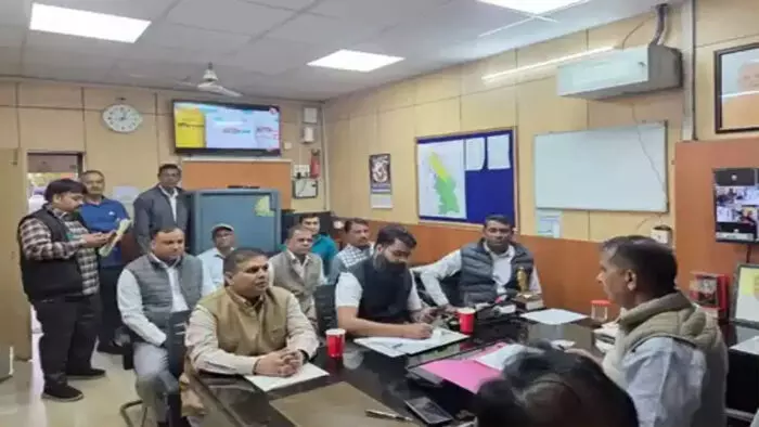 प्रदूषण नियंत्रण के लिए अब नोएडा में 1 जनवरी से सीएनजी-इलेक्ट्रिक वाहनों से होगी होम डिलीवरी प्रदूषण नियंत्रण के लिए अब नोएडा में 1 जनवरी से सीएनजी-इलेक्ट्रिक वाहनों से होगी होम डिलीवरी