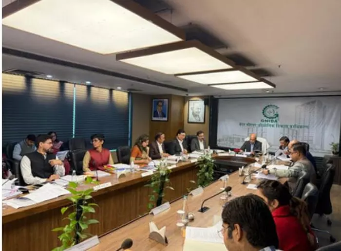 ग्रेटर नोएडा बोर्ड बैठक: मेट्रो लाइन और लॉजिस्टिक हब को रेलवे लाइन से जोड़ने का रास्ता साफ