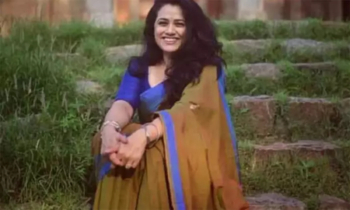 लोग क्या कहेंगे... इस दबाव से हटकर बच्चों के बारे में सोचें माता पिता : गिरिजा ओक