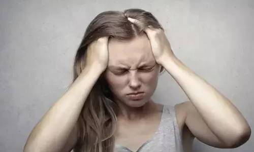 आधे सिर का दर्द साधारण सिरदर्द नहीं, बल्कि माइग्रेन के भी देता है संकेत  जानिए लक्षण और उपाय