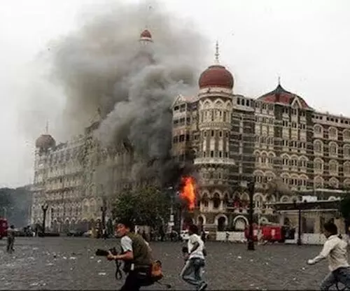 26/11 मुंबई हमले की 17वीं बरसी: राष्ट्रपति मुर्मू सहित कई बडे1 नेताओं ने शहीदों को दी श्रद्धांजलि