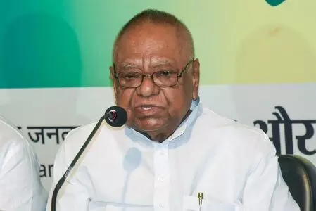 राबड़ी देवी आवास को खाली करने के आदेश को लेकर राजद नाराज, कहा-किसी हाल में नहीं करेंगे खाली राबड़ी देवी आवास को खाली करने के आदेश को लेकर राजद नाराज, कहा-किसी हाल में नहीं करेंगे खाली