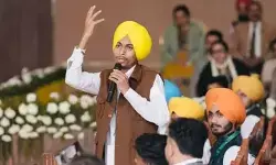 संविधान दिवस पर श्री आनंदपुर साहिब में आयोजित हुआ पंजाब विधानसभा का सत्र, विद्यार्थियों ने लिया भाग