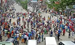 बांग्लादेश में अबुल सरकार की रिहाई की मांग को लेकर सड़कों पर उतरे छात्र,  स्टूडेंट्स-पीपुल के बैनर लेकर किया विरोध प्रदर्शन