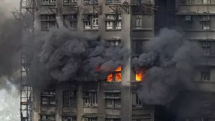 हांगकांग की बहुमंजिला इमारत में भीषण आग : 44 की मौत, 279 लापता, तीन गिरफ्तार हांगकांग की बहुमंजिला इमारत में भीषण आग : 44 की मौत, 279 लापता, तीन गिरफ्तार