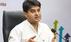 केंद्रीय मंत्री ज्योतिरादित्य सिंधिया ने खाद वितरण केंद्र का औचक निरीक्षण किया केंद्रीय मंत्री ज्योतिरादित्य सिंधिया ने खाद वितरण केंद्र का औचक निरीक्षण किया