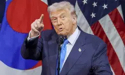 क्या अमेरिकी संविधान में संशोधन कर तीसरे टर्म में भी वापसी करेंगे ट्रंप? फोटो से फिर चर्चा में आए