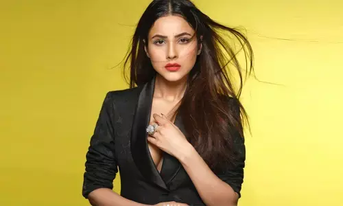 शहनाज गिल ने फिल्म इक्क कुड़ी के सेट से मजेदार तस्वीरें कीं शेयर