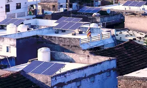 गुजरात का ऐसा गांव, जहां तीन साल से सभी घरों का बिजली बिल आ रहा शून्य पर कैसे?