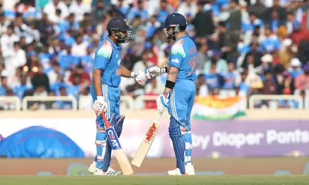 भारत बनाम दक्षिण अफ्रीका ओडीआई मैच : विराट का शतक, भारत ने दक्षिण अफ्रीका को दिया 350 रनों का टारगेट