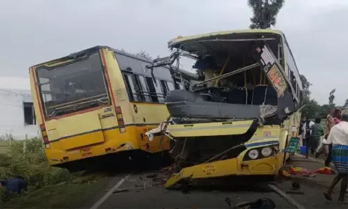 तमिलनाडु में बसों की भीषण टक्कर, 12 की मौत, 40 घायल