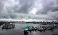 डीप डिप्रेशन में बदला चक्रवात दित्वाह, उत्तर तमिलनाडु में भीषण बारिश का खतरा लगभग खत्म डीप डिप्रेशन में बदला चक्रवात दित्वाह, उत्तर तमिलनाडु में भीषण बारिश का खतरा लगभग खत्म