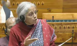 वित्त मंत्रालय ने एलआईसी को अपने फंड के निवेश को लेकर नहीं दिया कोई निर्देश : निर्मला सीतारमण