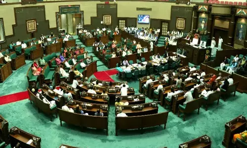 मध्यप्रदेश विधानसभा सत्र का पहला दिन, कई महत्वपूर्ण विषयों पर चर्चा के आसार मध्यप्रदेश विधानसभा सत्र का पहला दिन, कई महत्वपूर्ण विषयों पर चर्चा के आसार