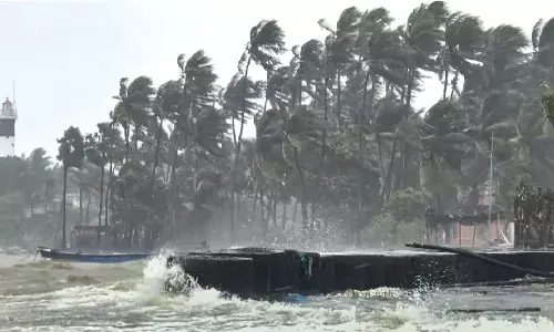 भारत के करीब पहुंचा चक्रवाती तूफान दित्वा, पूर्वी तट के पास मंडरा रहा खतरा