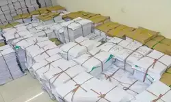 नोएडा में एसआईआर की प्रक्रिया में लापरवाही पर सख्त कार्रवाई, दो कर्मचारी निलंबित नोएडा में एसआईआर की प्रक्रिया में लापरवाही पर सख्त कार्रवाई, दो कर्मचारी निलंबित