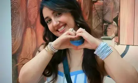 बिग बॉस 19 से बाहर हुई अशनूर कौर, तान्या मित्तल के साथ हुए विवाद पर बोलीं-काश मुझे पहले बताया होता कि....