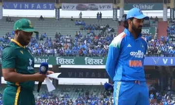 IND vs SA 2nd ODI: दक्षिण अफ्रीका ने टॉस जीतकर पहले गेंदबाजी करने का किया फैसला, टीम में हुए तीन बदलाव