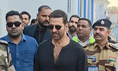 जोधपुर पहुंचे फिल्म स्टार अक्षय कुमार, बोले- राजस्थान शानदार जगह, यहां आकर अच्छा लगता है जोधपुर पहुंचे फिल्म स्टार अक्षय कुमार, बोले- राजस्थान शानदार जगह, यहां आकर अच्छा लगता है